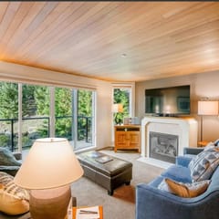 Mountain Escape: 2BR Family Friendly, Fireplace, Hot tub, 5 mins to Village!